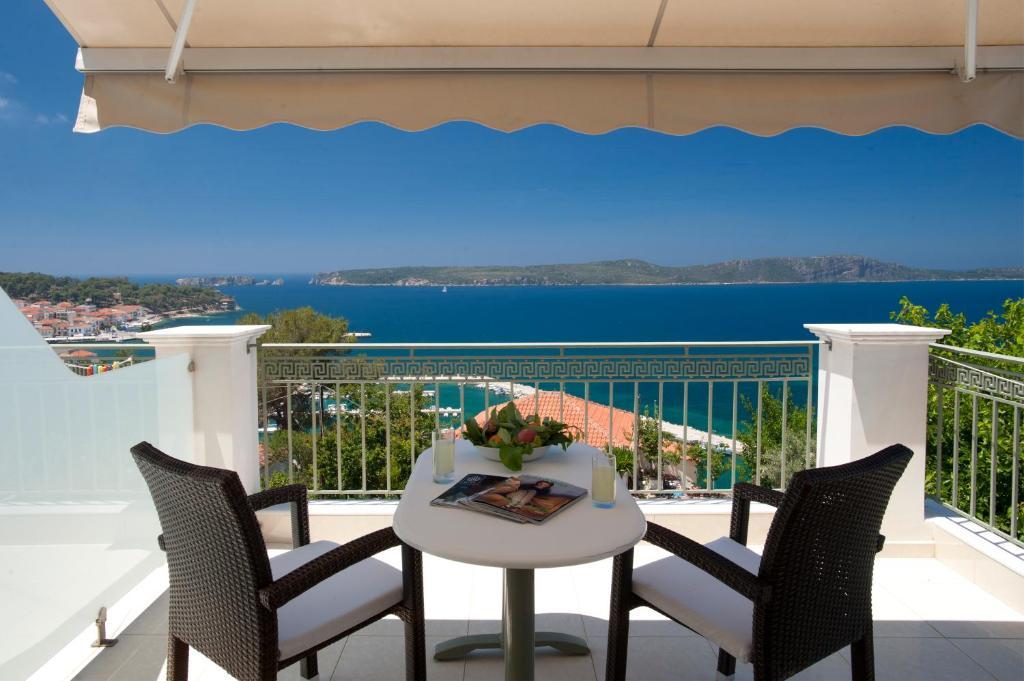 Hotel Anezina Pylos Exteriör bild