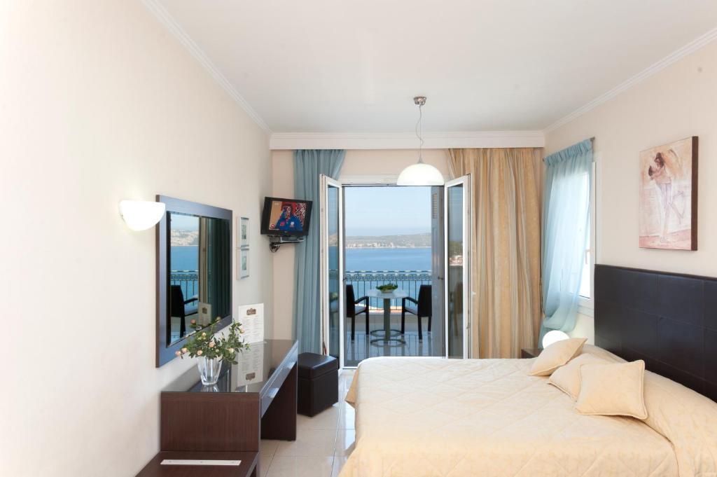 Hotel Anezina Pylos Exteriör bild